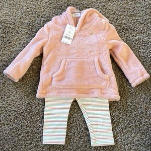 BNWT Carter’s 2 piece pink fleece hoodie and leggings
